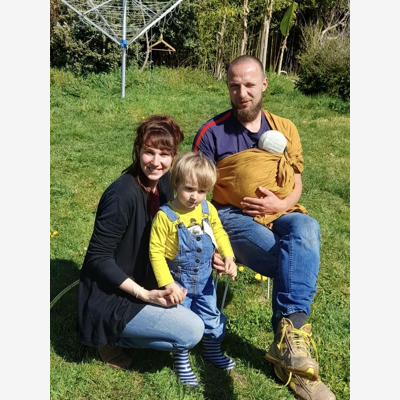 image_Recherche Jeune fille au paire