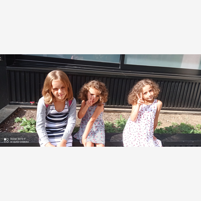 image_Recherche baby sitter pour mes 3 princesses