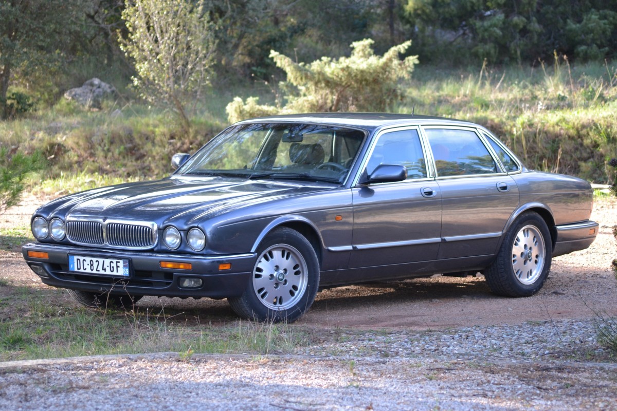image_Jaguar XJ6 Sovereign