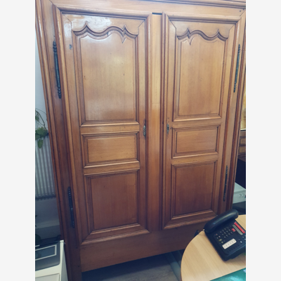 image_transport d'une armoire ancienne