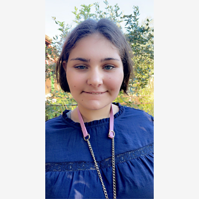 image_Recherche une étudiante, une jeune femme