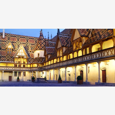image_guide touristique de BEAUNE en français