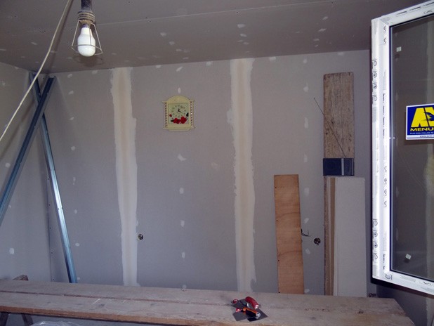 image_Bricoleur, menuisier, électricien, plombier