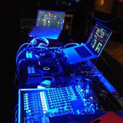 image_Animateur DJ Pro Expérimenté Créateur D’ambiance A Votre Service