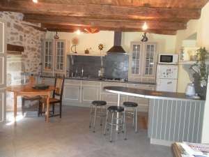 image_vacances dans petite maison Auvergnate
