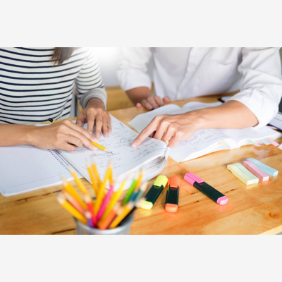 image_Disponible pour cours de français et histoire géographie