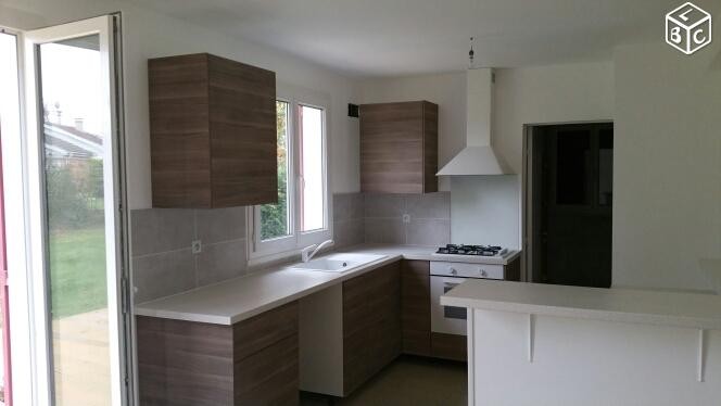 image_Menuisier pose cuisine, dressing et salle de bain