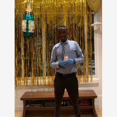 image_Jeune barman "service"