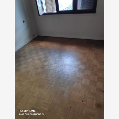 image_Ponçage et vitrification sols parquet chêne mosaïque (parquet noël)