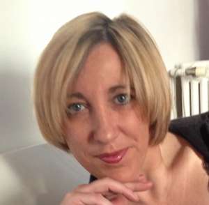 image_recherche emploi serveuse