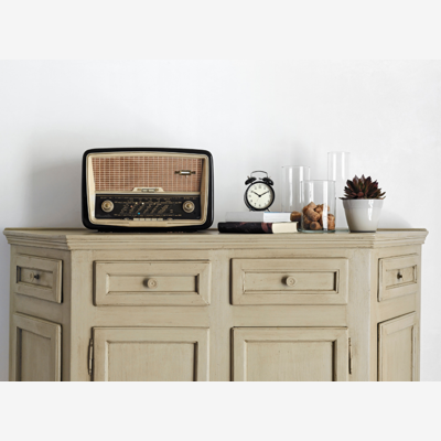 image_Rénovation bois et nettoyage plastiques anciens postes radio