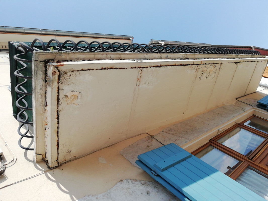 image_Peinture sous un balcon