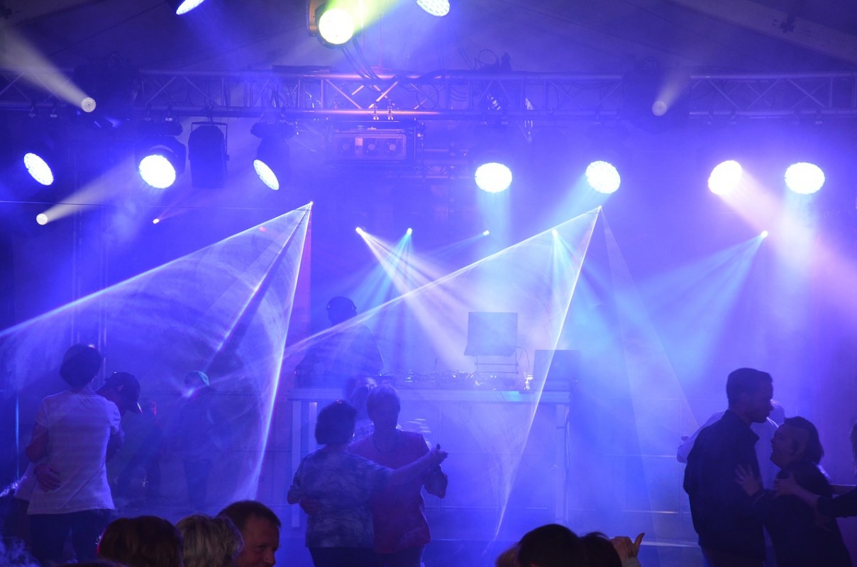 image_DJ animateur PRO pour des soirées réussies !