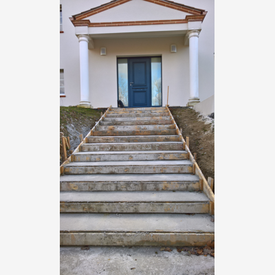 image_professionnel polyvalent du bâtiment, maçonnerie, charpente couverture placo carrelage