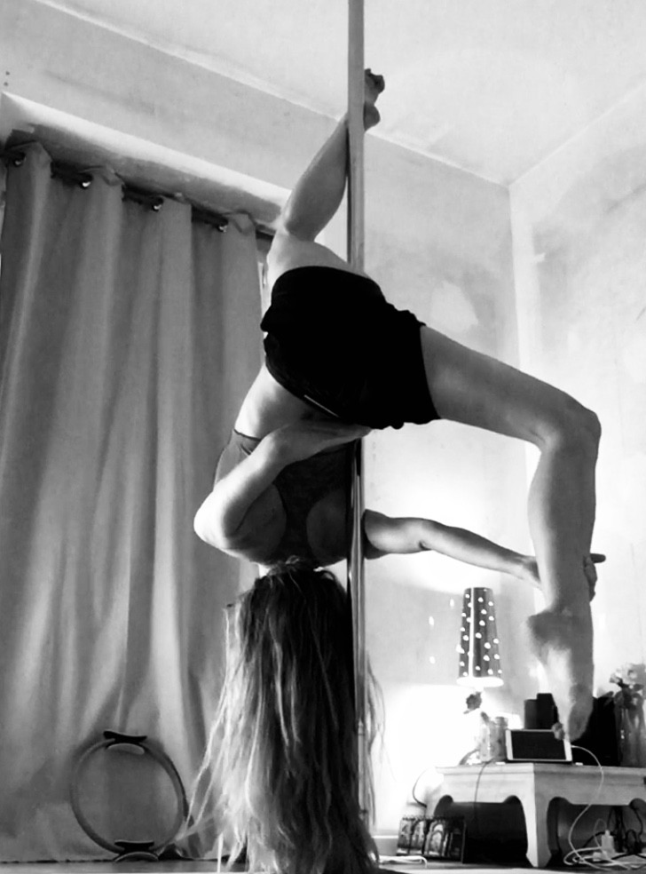 image_Professeur de pole dance