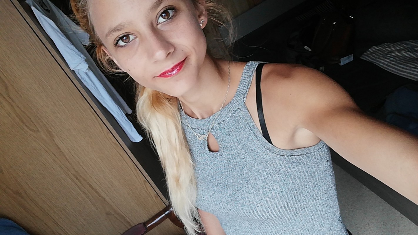 image_Jeune femme diplômée