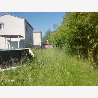 image_Ouvriére paysagiste à votre service