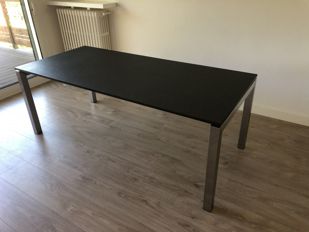 image_Déménagement Table en Granite