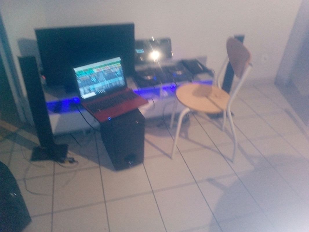image_Recherche a DJ