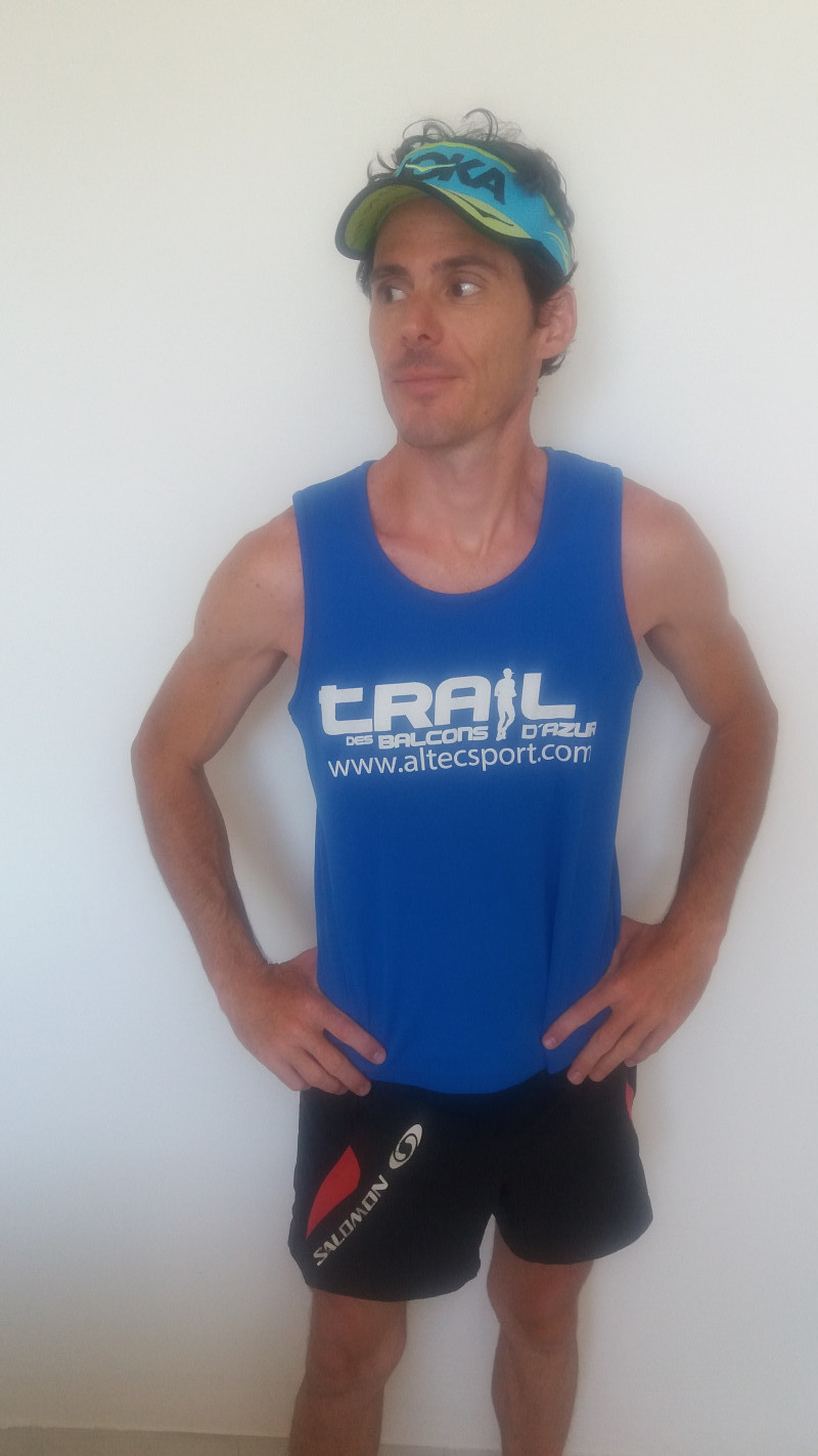 image_Coach running /Trail